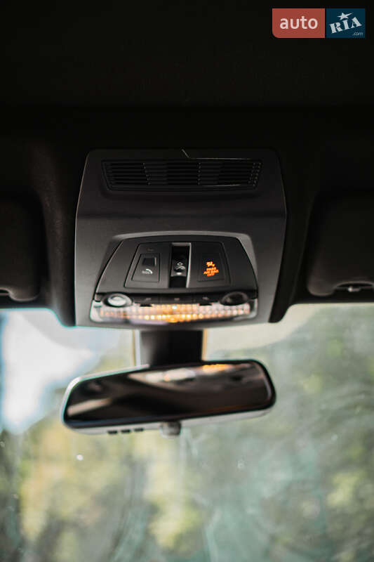 Седан BMW 5 Series 2015 в Бурштині