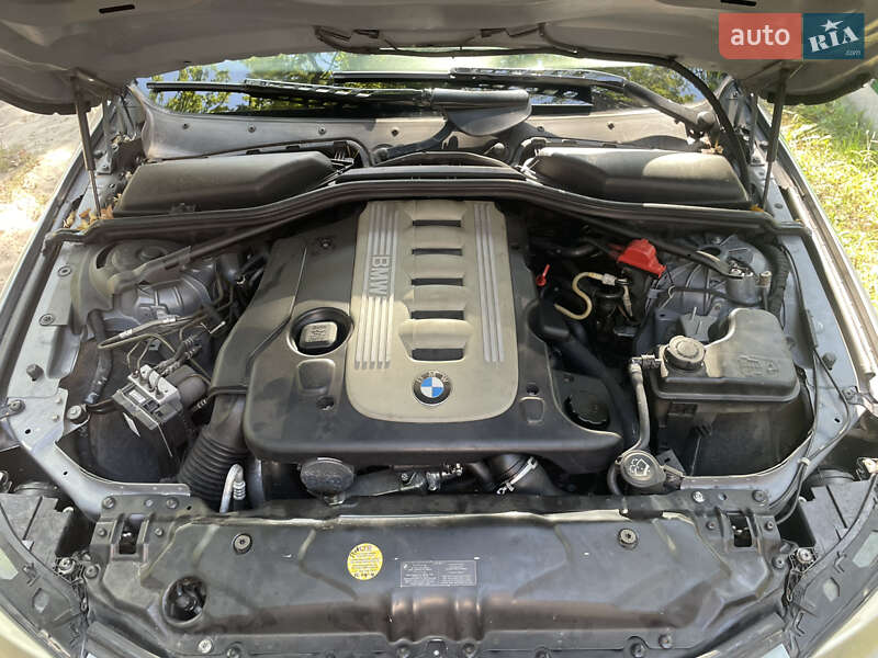 Седан BMW 5 Series 2004 в Іршанському