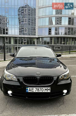Седан BMW 5 Series 2004 в Дніпрі