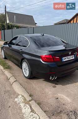 Седан BMW 5 Series 2012 в 