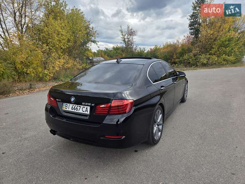 Седан BMW 5 Series 2013 в Полтаві