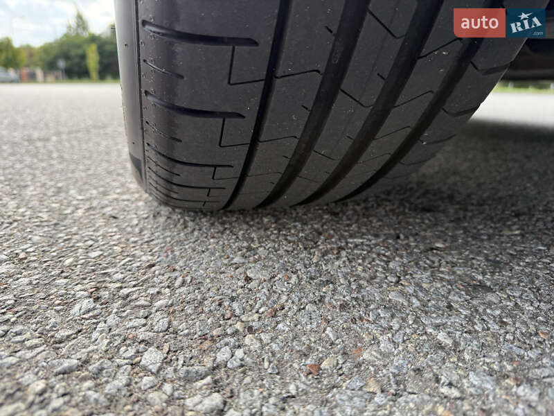 Седан BMW 5 Series 2020 в Львове