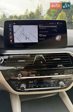 Седан BMW 5 Series 2020 в 