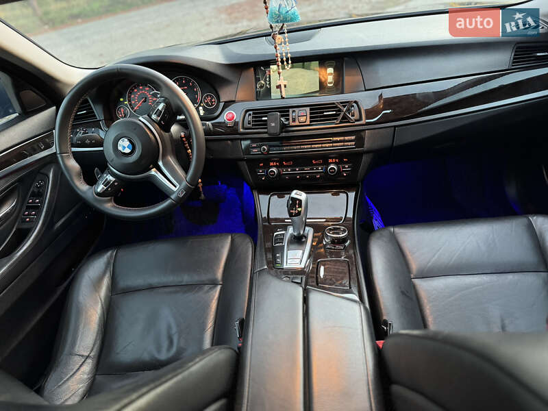 Седан BMW 5 Series 2013 в Тячеве