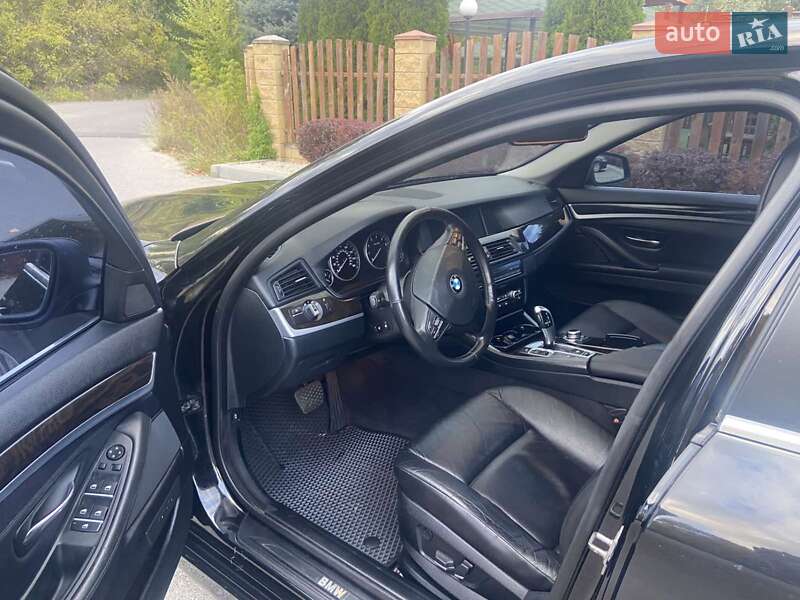 Седан BMW 5 Series 2012 в Дніпрі