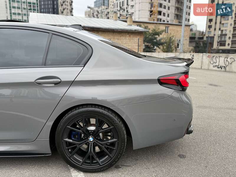 Седан BMW 5 Series 2021 в Киеве