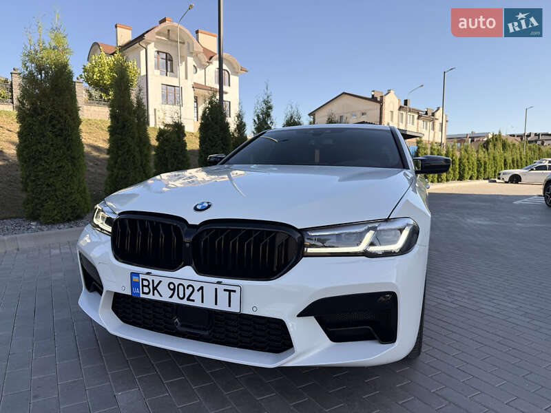 Седан BMW 5 Series 2019 в Ровно