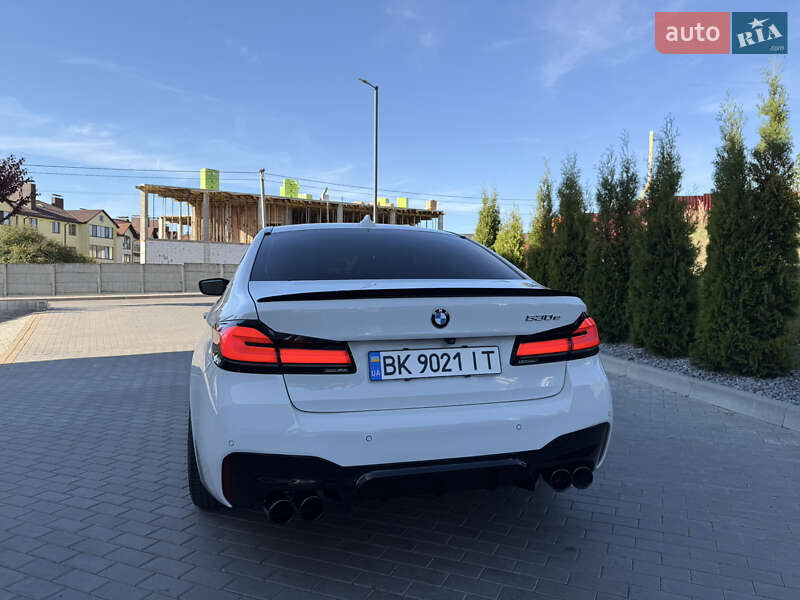 Седан BMW 5 Series 2019 в Ровно