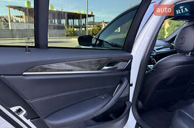 Седан BMW 5 Series 2019 в 