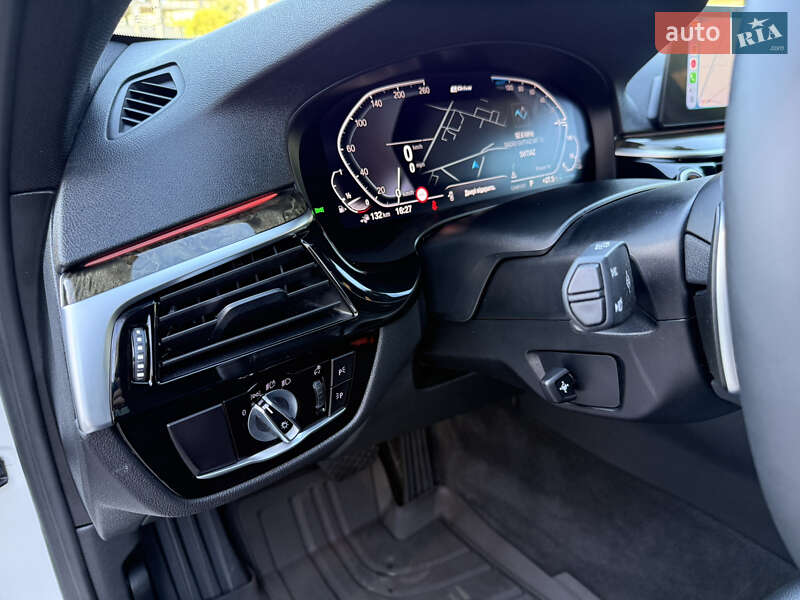 Седан BMW 5 Series 2019 в Ровно