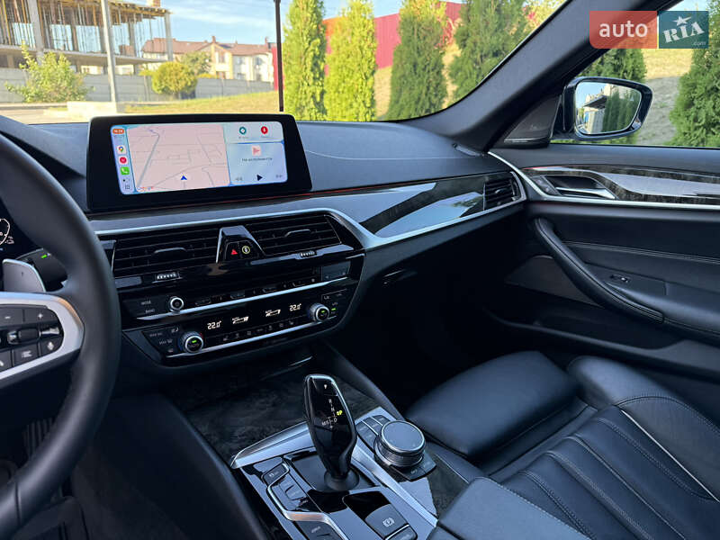 Седан BMW 5 Series 2019 в Ровно