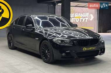 Седан BMW 5 Series 2012 в Чернівцях