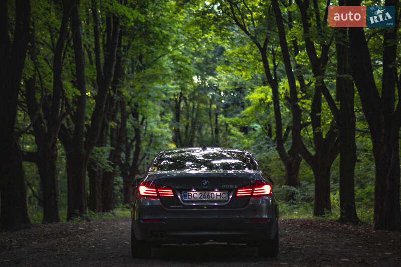Седан BMW 5 Series 2014 в Львові
