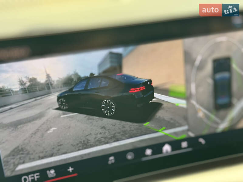 Седан BMW 5 Series 2023 в Киеве