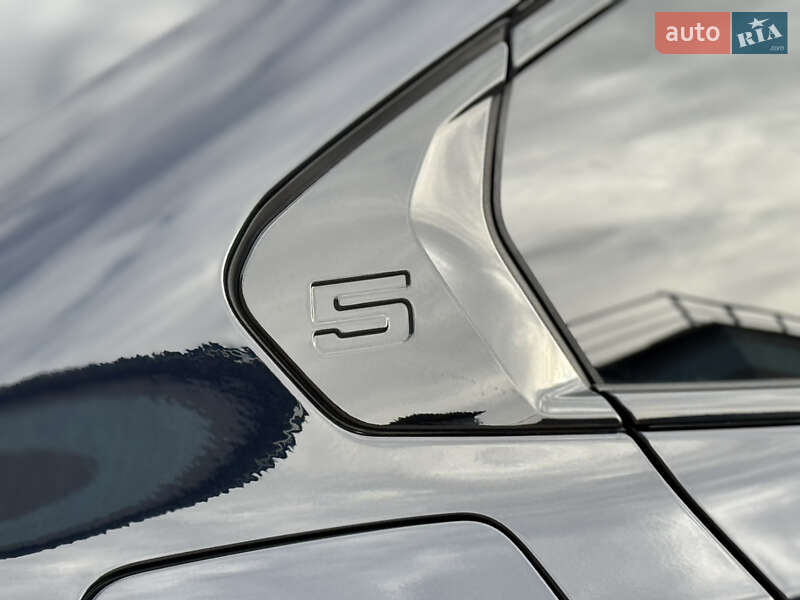 Седан BMW 5 Series 2023 в Киеве