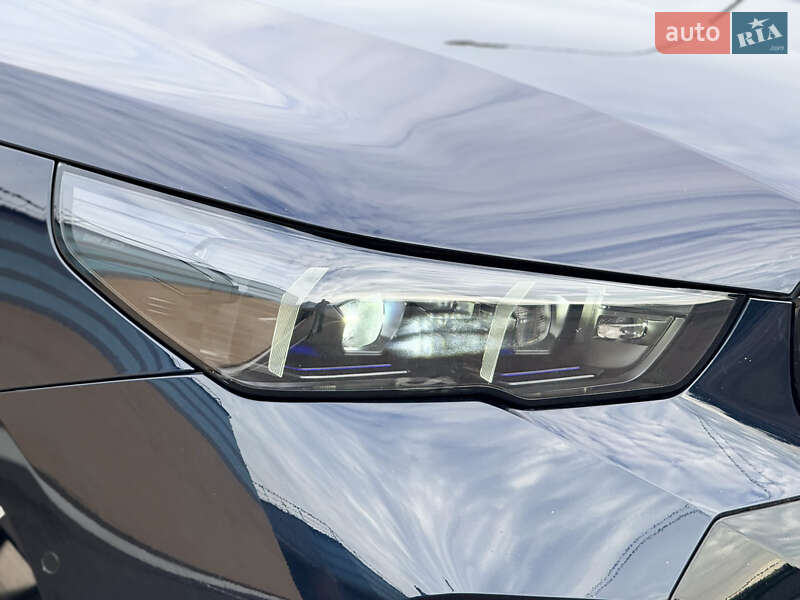 Седан BMW 5 Series 2023 в Киеве