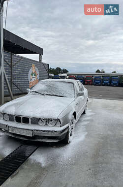 Седан BMW 5 Series 1991 в Гайсине