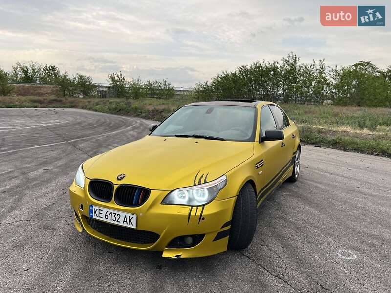 Седан BMW 5 Series 2005 в Днепре