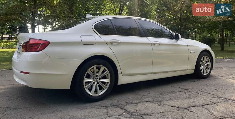 BMW 5 Series 2012