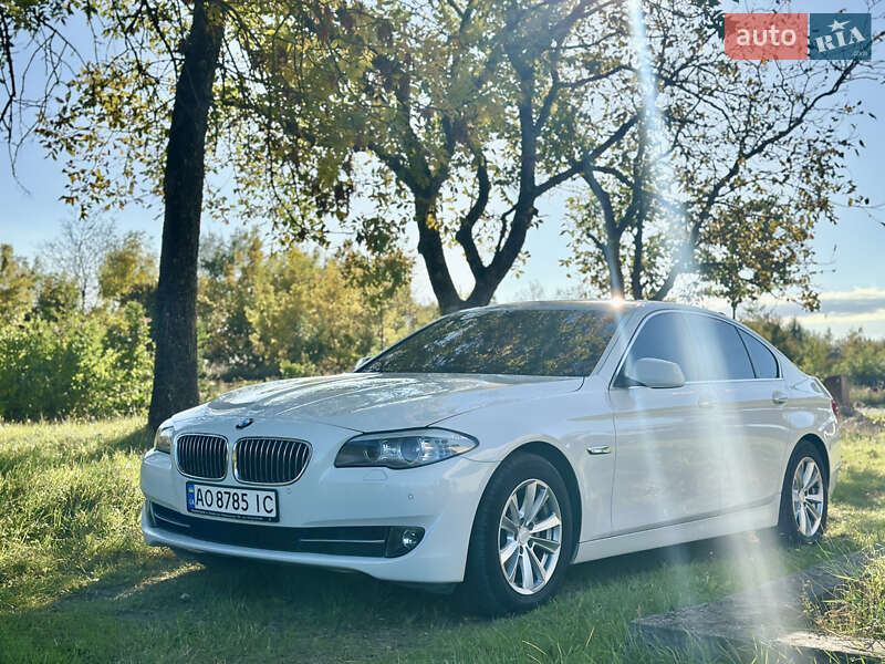 Седан BMW 5 Series 2012 в Ужгороде фото 4 Седан BMW 5 Series 2012 в Ужгороде
