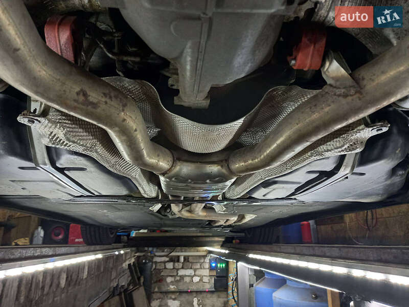 Седан BMW 5 Series 2012 в Днепре