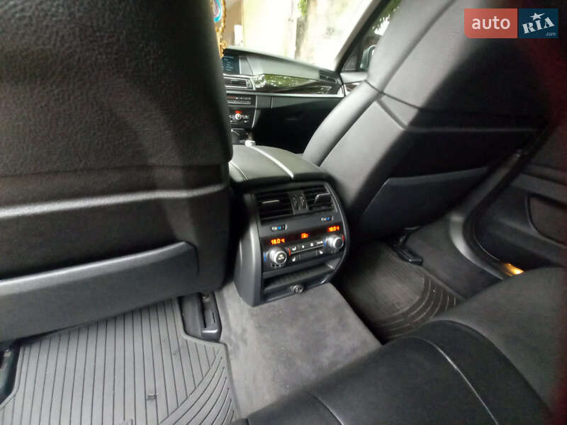 Седан BMW 5 Series 2012 в Днепре