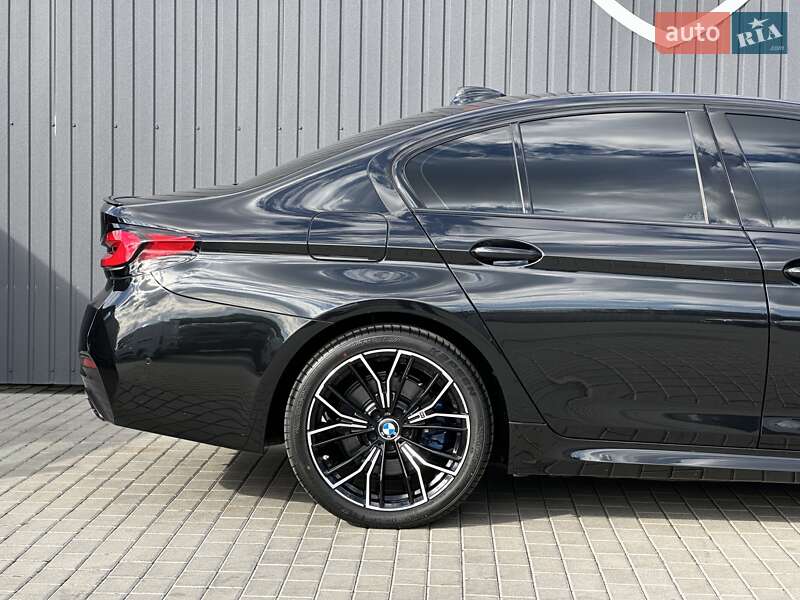 Седан BMW 5 Series 2021 в Мукачево