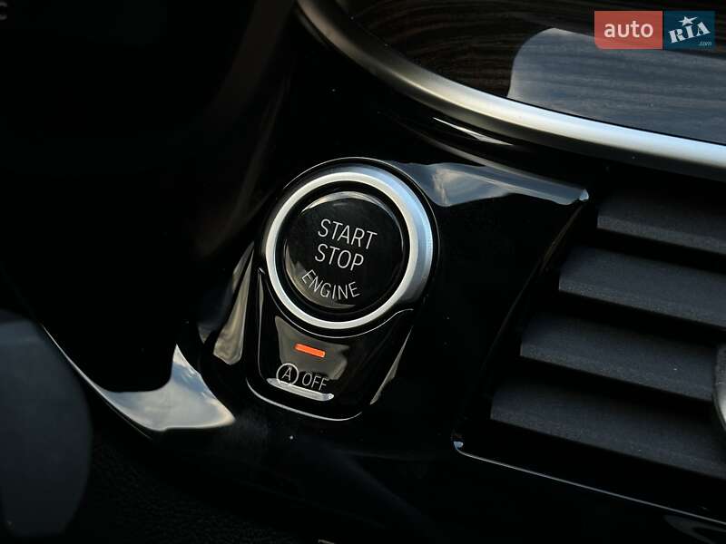 Седан BMW 5 Series 2021 в Мукачево