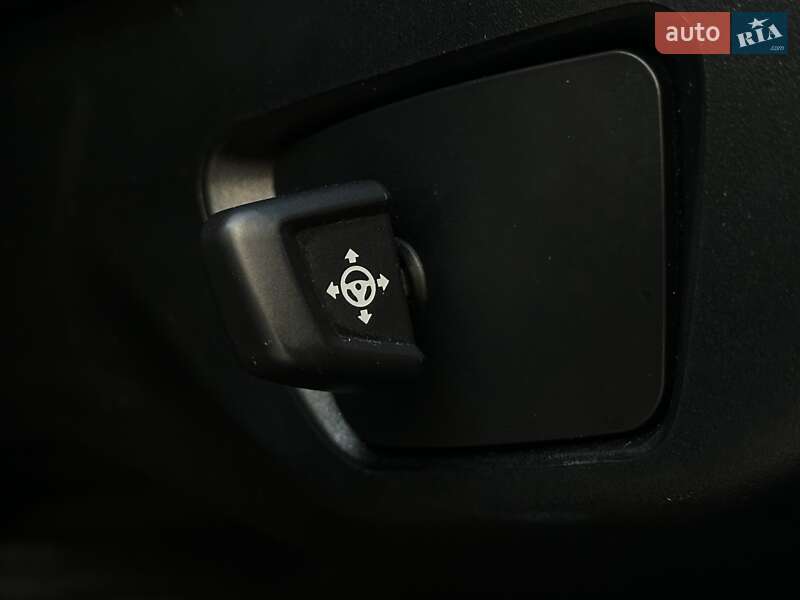 Седан BMW 5 Series 2021 в Мукачево