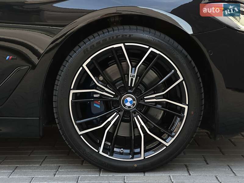 Седан BMW 5 Series 2021 в Мукачево
