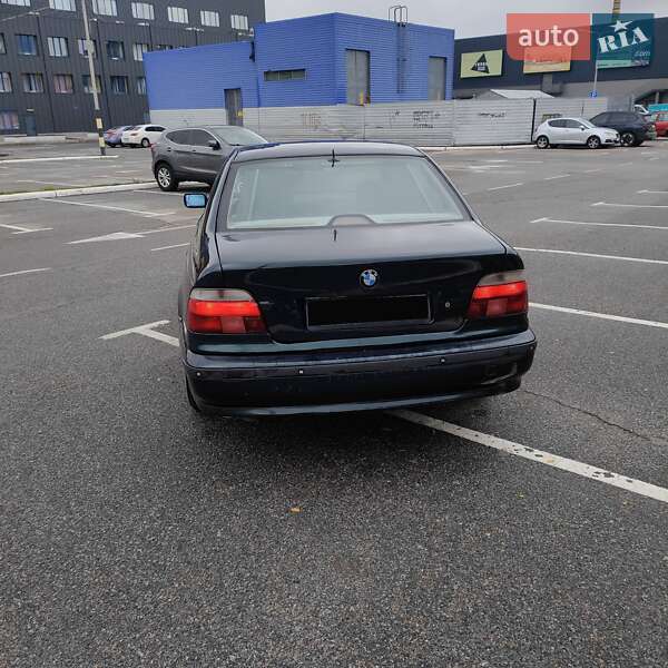 Седан BMW 5 Series 1997 в Киеве