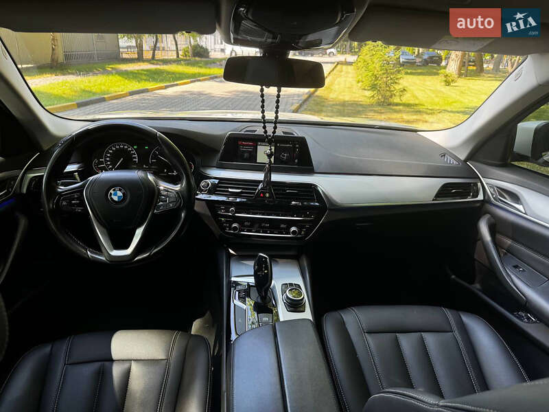 Седан BMW 5 Series 2017 в Александрие