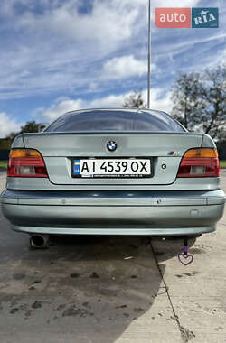 Седан BMW 5 Series 2001 в 
