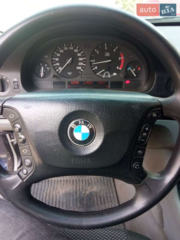 Универсал BMW 5 Series 2003 в Костополе