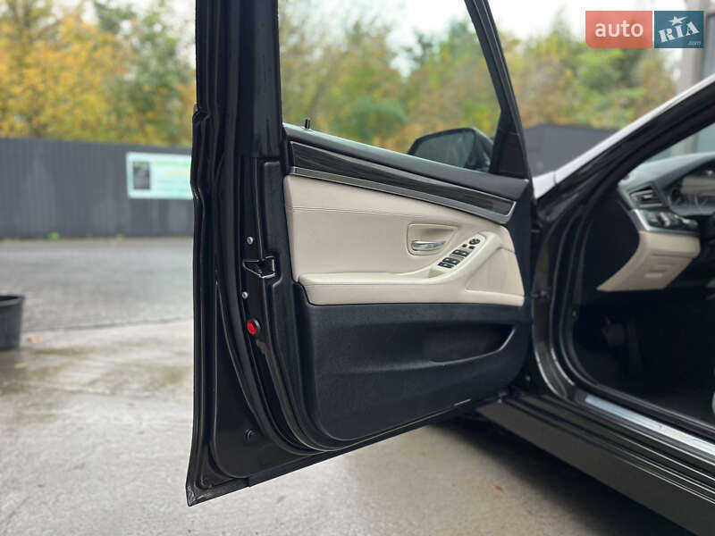 Универсал BMW 5 Series 2016 в Киеве фото 14 Универсал BMW 5 Series 2016 в Киеве