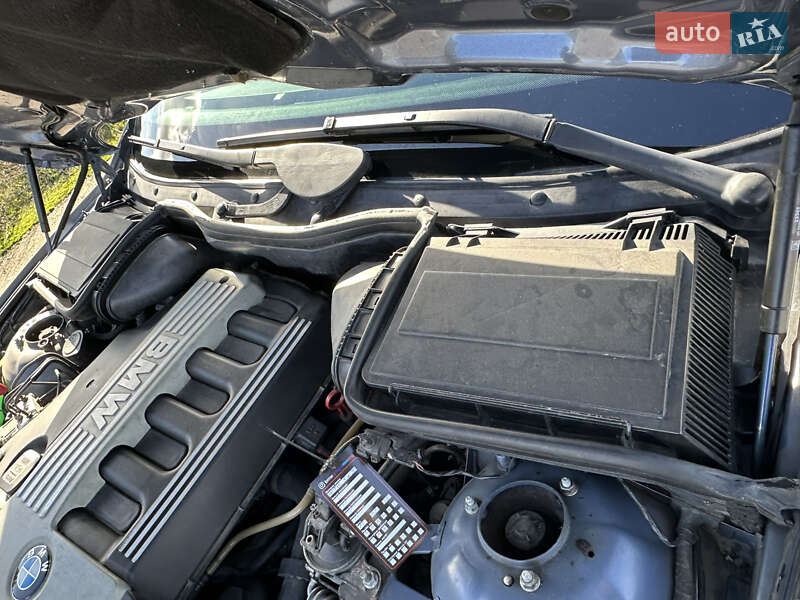 Седан BMW 5 Series 2002 в Житомире