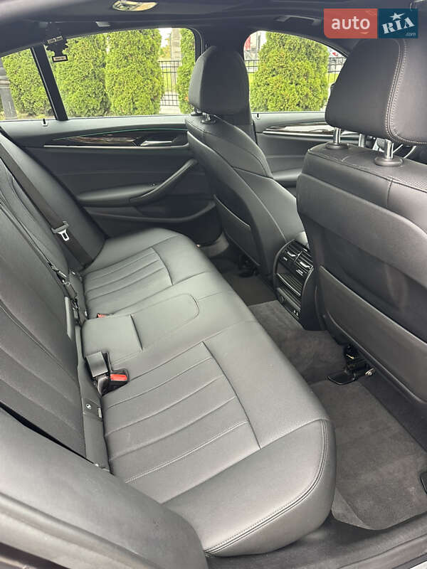 Седан BMW 5 Series 2020 в Львові