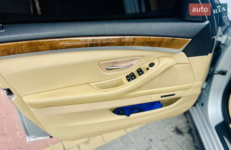 Седан BMW 5 Series 2011 в Ровно