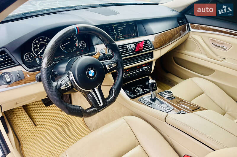 Седан BMW 5 Series 2011 в Ровно
