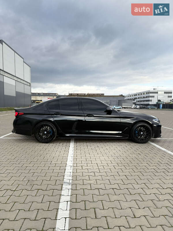 Седан BMW 5 Series 2017 в Ивано-Франковске