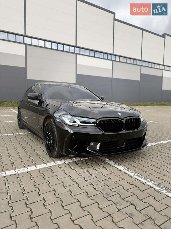 Седан BMW 5 Series 2017 в Ивано-Франковске