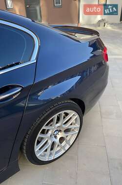 Седан BMW 5 Series 2012 в 
