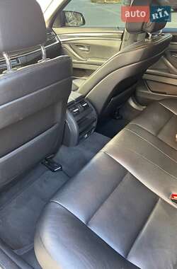 Седан BMW 5 Series 2012 в 