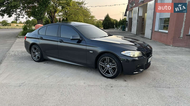 BMW 5 Series 2011 BMW 5 Series 2011