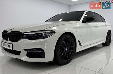 Седан BMW 5 Series 2017 в  фото 14 Седан BMW 5 Series 2017 в
