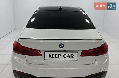 Седан BMW 5 Series 2017 в  фото 16 Седан BMW 5 Series 2017 в