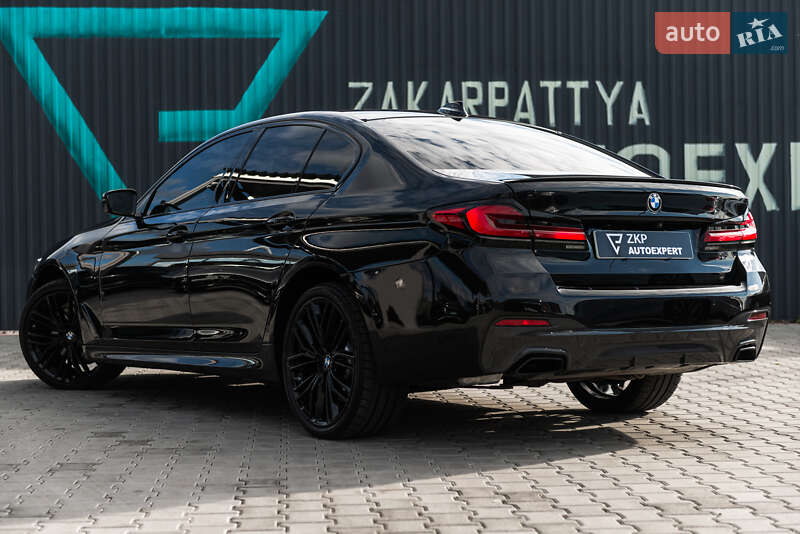 Седан BMW 5 Series 2021 в Мукачевому