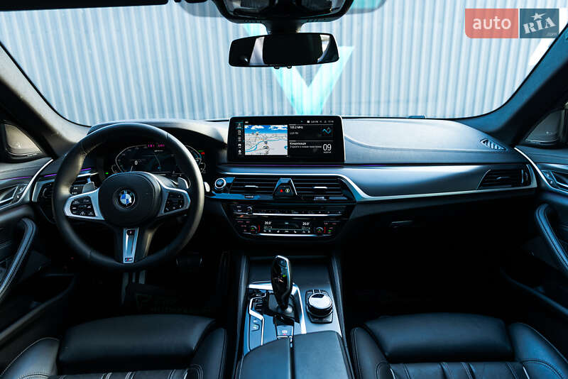 Седан BMW 5 Series 2021 в Мукачевому