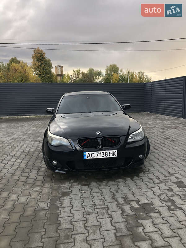 Седан BMW 5 Series 2003 в Торчине