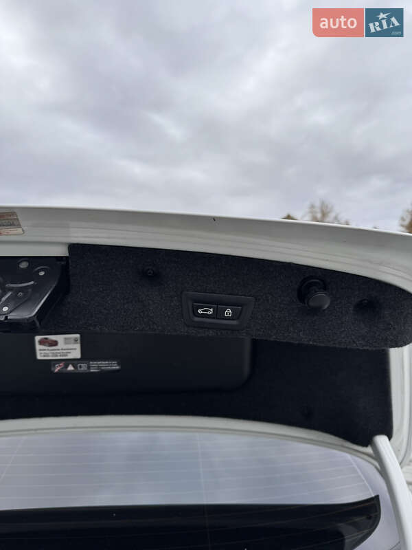Седан BMW 5 Series 2012 в Черновцах